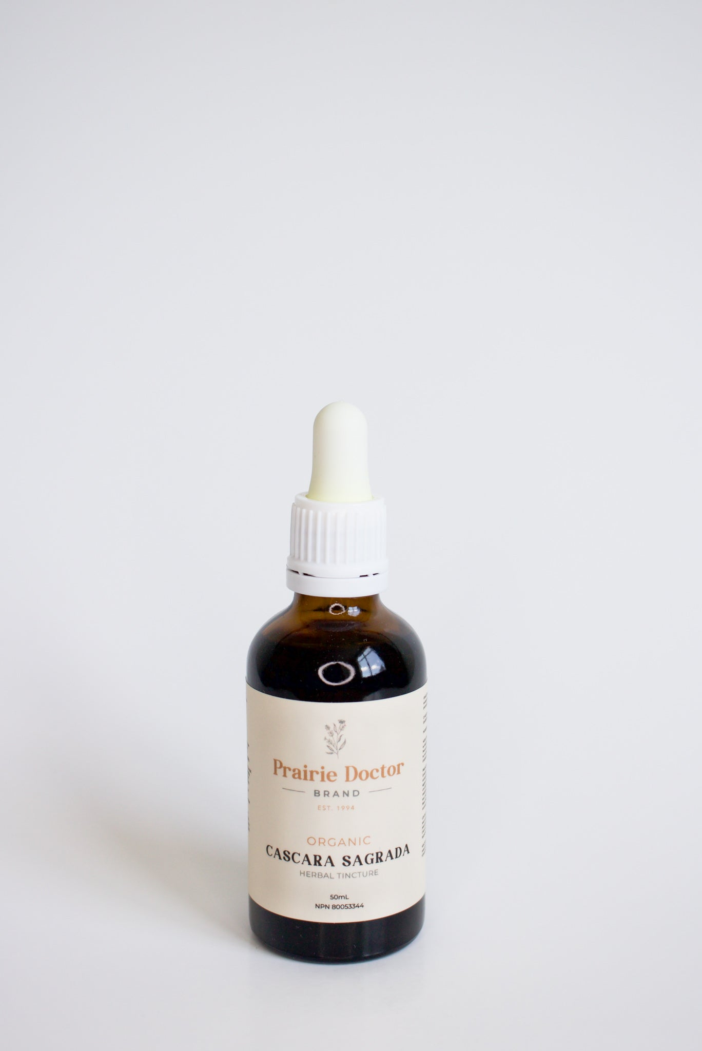 Our organic Cascara Sagrada herbal tincture can be used as a stimulant laxative and for the short-term relief of occasional constipation. Cascara Sagrada is traditionally used in Herbal Medicine to promote bowel movement because of direct action on the large intestine.