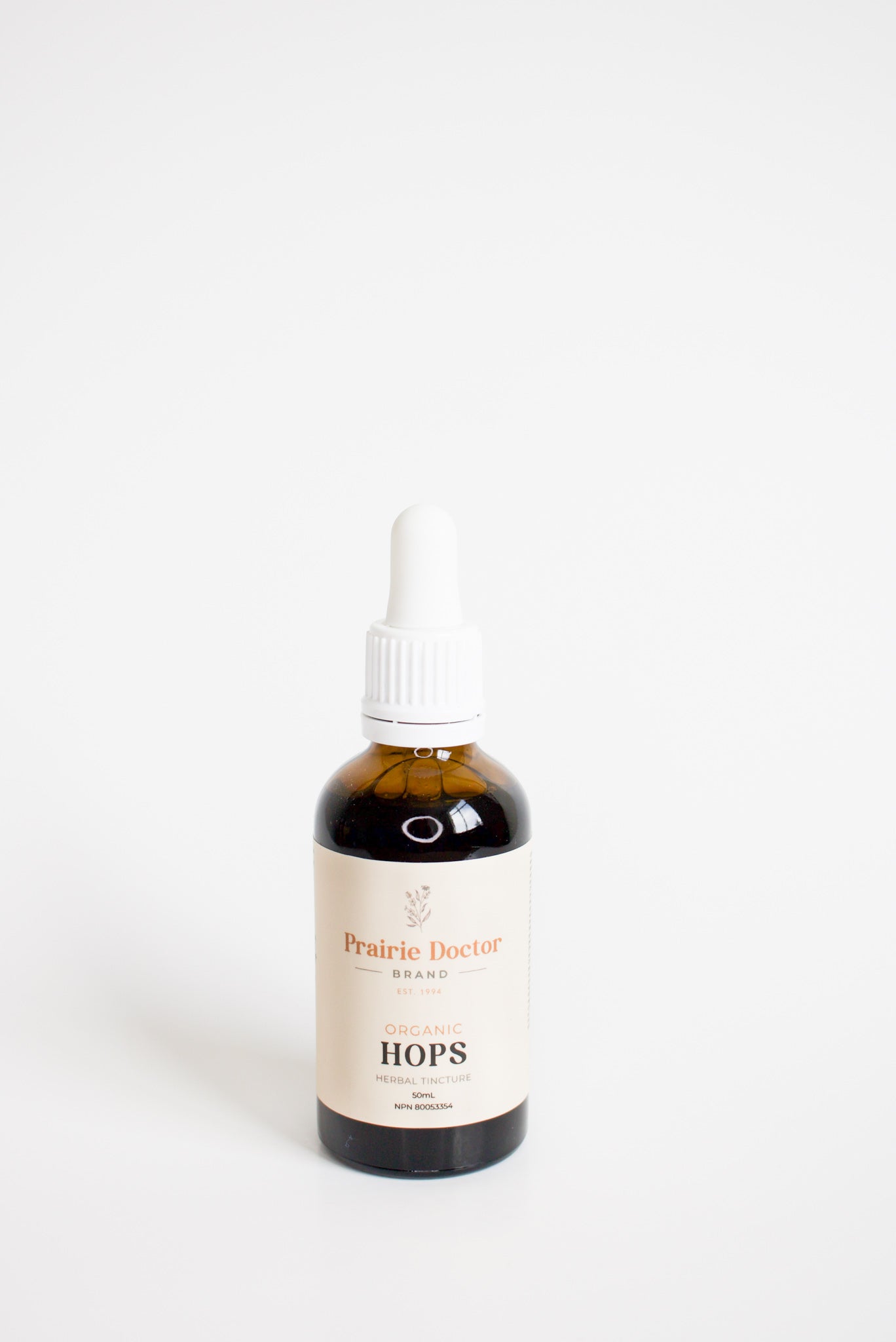 Our organic Hops herbal tincture has traditionally been used in Herbal Medicine: To help relieve restlessness and/or nervousness (calmative). As a sleep aid (during times of mental stress). As an aromatic bitter to aid digestion and to increase appetite (stomachic). As a sedative and to relieve tension.